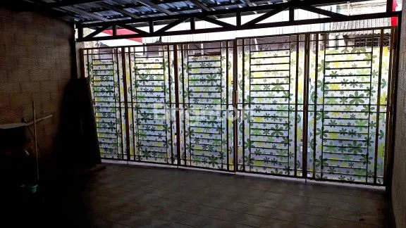 image RUMAH IDAMAN DI KEMAYORAN (3)