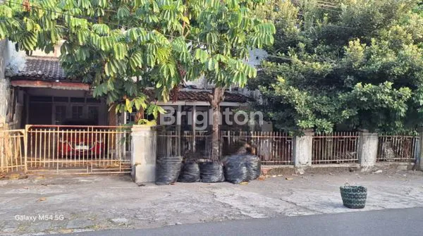 RUMAH HITUNG TANAH 359M² DI MANAHAN, SOLO, AKSES STRATEGIS