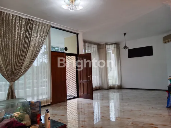 image  RUMAH RAYA SATELIT BARAT SURABAYA BARAT BAGUS TERAWAT SIAP HUNI (6)