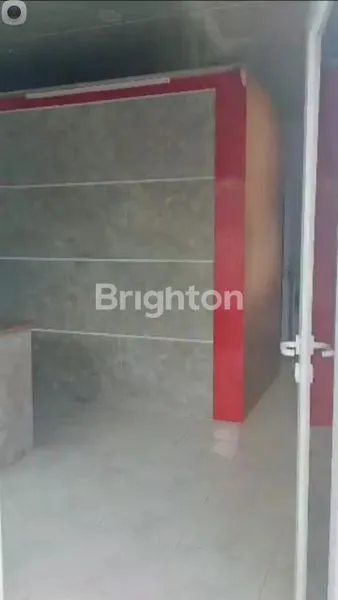 image DIJUAL BANGUNAN LUAS COCOK UNTUK DIJADIKAN WORKSHOP ATAU UNTUK GUDANG. (3)