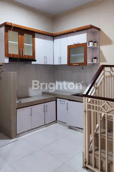 image RUMAH MURAH 2 LANTAI BEBAS BANJIR DEKAT GRAND WISATA DI MUSTIKA JAYA, BEKASI TIMUR REGENSI 3 (5)