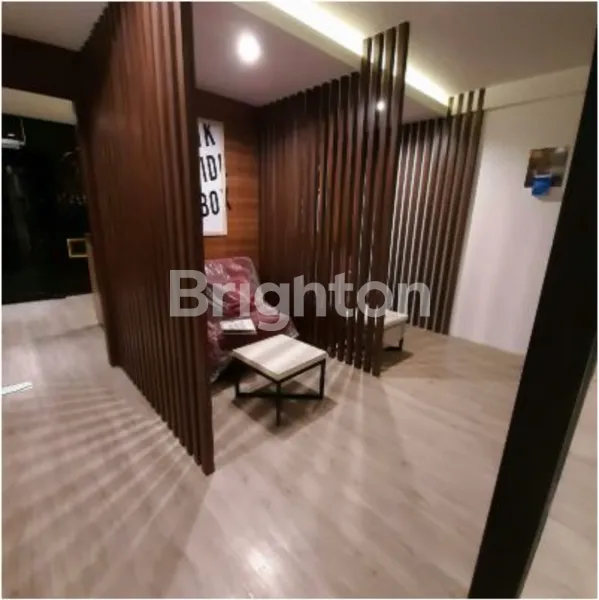 image RUKO 4 LANTAI SEMI FURNISH DENGAN LUXURY INTERIOR SIAP PAKAI (3)