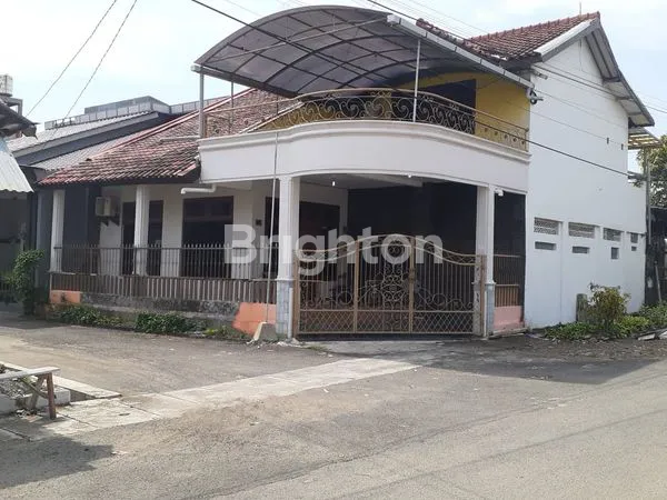 image DIJUAL RUMAH POSISI HOOK POJOK STRATEGIS DI SEMARANG (1)