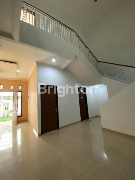 image RUMAH SIAP HUNI PINGGIR JALAN NUSA LOKA (8)