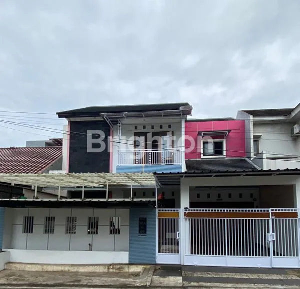 image RUMAH SIAP HUNI PINGGIR JALAN NUSA LOKA (1)