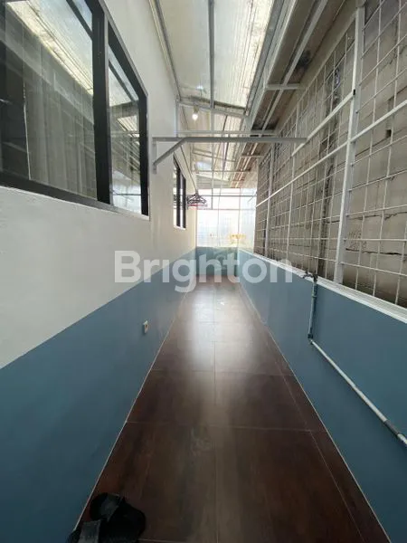 image RUMAH SIAP HUNI PINGGIR JALAN NUSA LOKA (6)