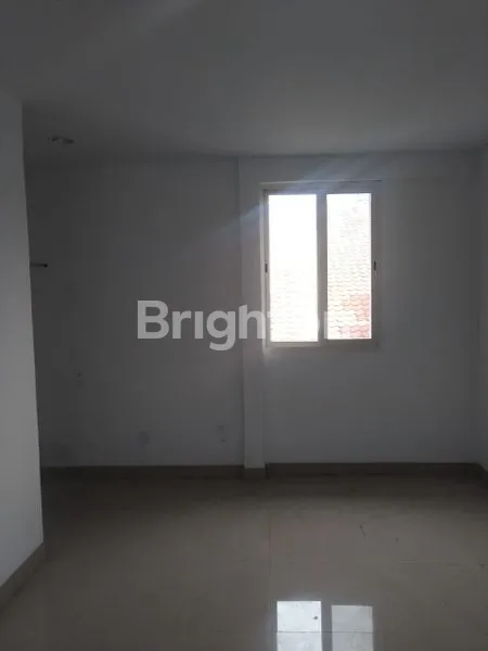 image RUKO STRATEGIS BSD, 220M² SIAP HUNI & BISNIS (5)