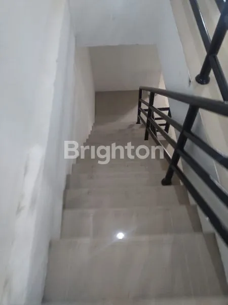 image RUKO STRATEGIS BSD, 220M² SIAP HUNI & BISNIS (6)