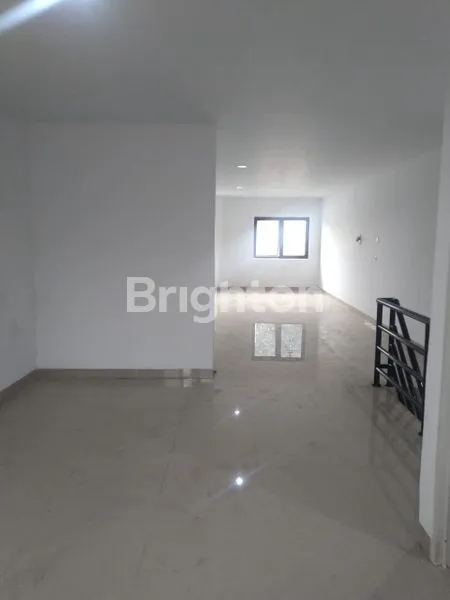 image RUKO STRATEGIS BSD, 220M² SIAP HUNI & BISNIS (3)