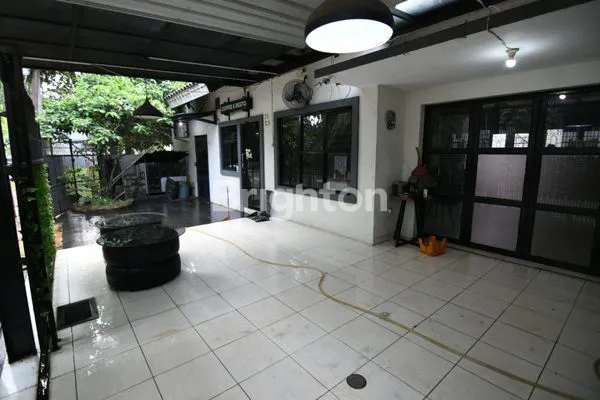 image RUMAH USAHA SIAP PAKAI DI NUSA LOKA BSD (6)