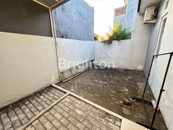 image RUMAH DI PERUMAHAN SUKOLILO SURABAYA  (8)