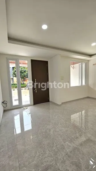 image RUMAH BRAND NEW MUTIARA TAMAN PALEM MALIBU 3 LANTAI (8)