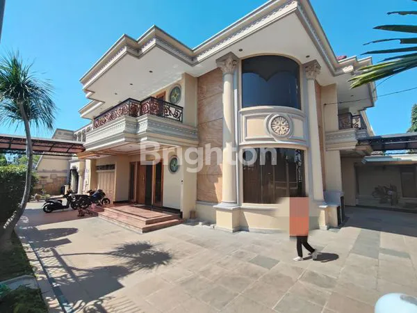 image RUMAH MEWAH FULL FURNISH SEKTOR 1 SOLO BARU (1)