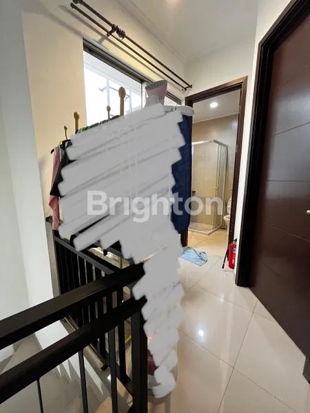 image TERMURAH RUMAH PIK2 6X10 3 LANTAI (8)