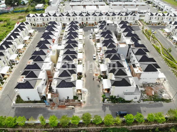 image RUMAH MEWAH DI SEKITARAN BATAM CENTER (2)