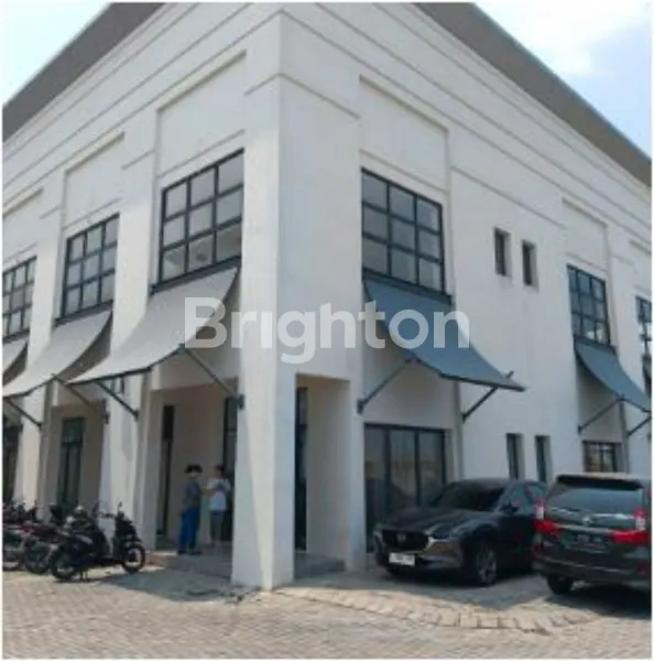 image RUKO 2 LANTAI POSISI HOOK SIAP PAKAI ROYAL RESIDENCE SERENADE (1)