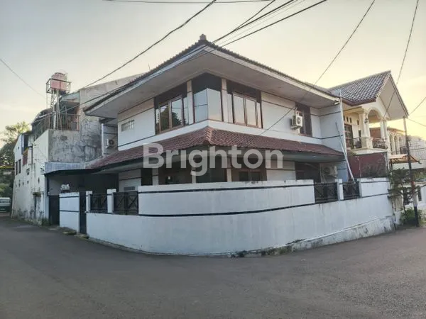 image RUMAH SIAP HUNI DI HOEK – KAVLING DKI CIPAYUNG, CILANGKAP JAKARTA TIMUR (1)