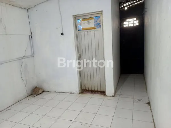 image RUMAH DI SEWA DGN HALAMAN LUAS (5)