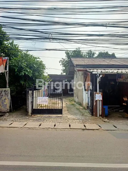 RUMAH DI SEWA DGN HALAMAN LUAS