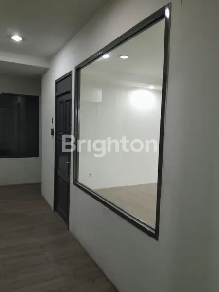 RUANG USAHA DI LANTAI 4