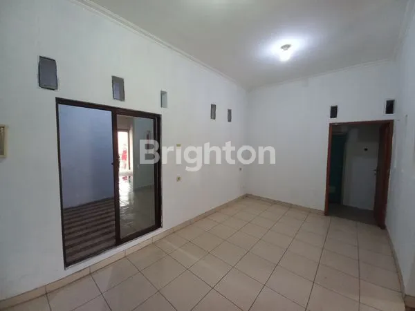 image RUMAH  BESAR TERAWAT DI DEKAT KAWASAN KOTA BARU PARAHYANGAN PADALARANG ( KBP ) (4)