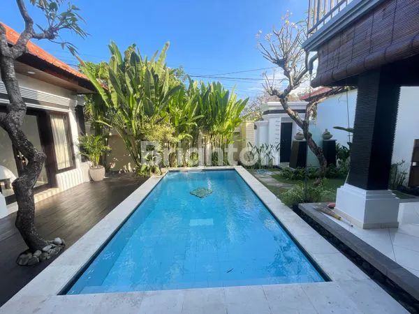 image VILLA FULLY FURNISHED RICEFIELD VIEW 4BR IN SANUR (1)