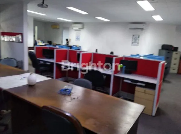 image RUMAH MEWAH LOKASI DEKAT SCBD (5)