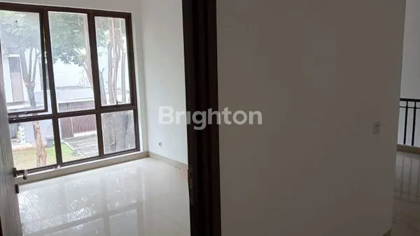 image THE ICON CLUSTER ETERNITY - BSD (2)