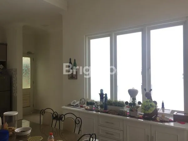 image COCOK UNTUK KOST2AN. RUMAH BANYAK KAMAR DEKAT KAMPUS UBAYA (3)