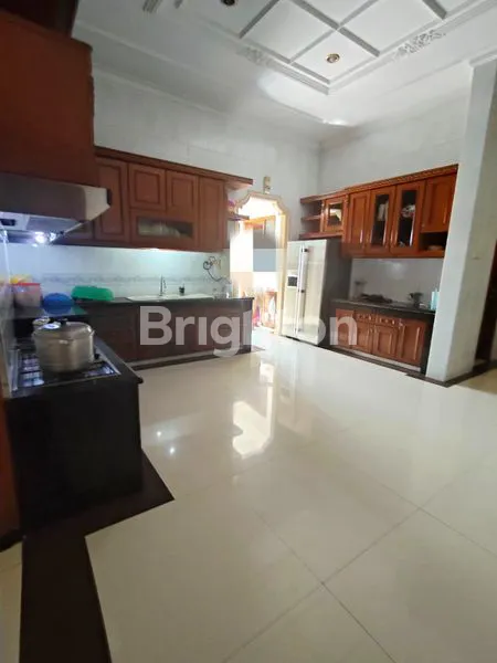image RUMAH MEWAH FULL FURNISH SEKTOR 1 SOLO BARU (2)