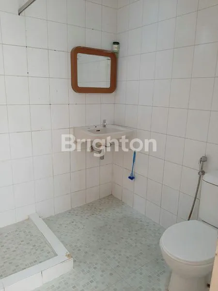 image RUMAH LOKASI STRATEGIS KUPANG BARU SURABAYA BARAT (6)