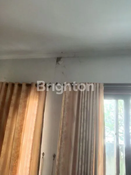 image RUMAH NYAMAN & LUAS DI TENGAH DI DENPASAR BARAT (6)