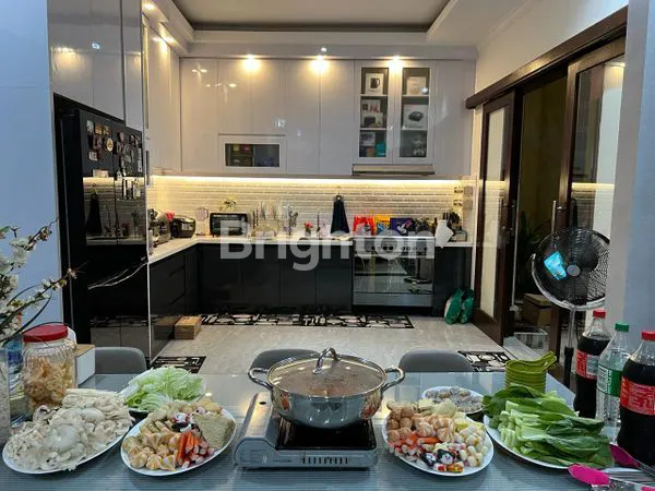 image DIJUAL RUMAH SEMI VILLA AREA DALUNG (8)