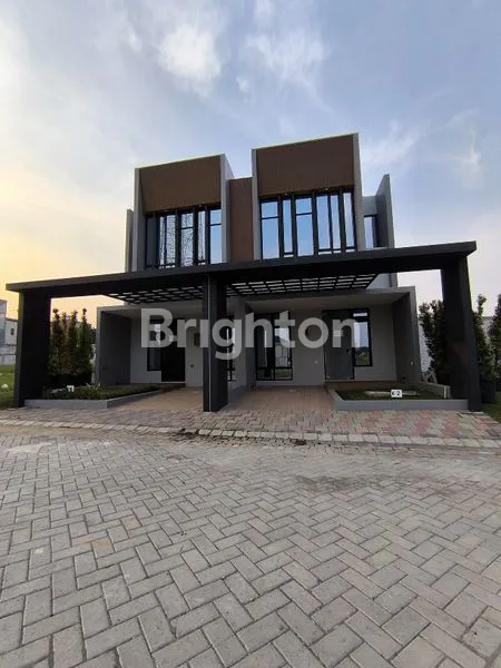 image SIMPANG DARMO PERMAI SELATAN 2 LANTAI NEW GRESS (1)