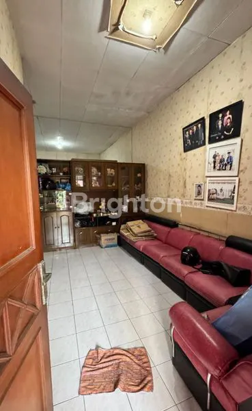 image RUMAH 1 LT JALAN UTAMA KOMPLEK TAMAN MUTIARA CIMAHI (3)
