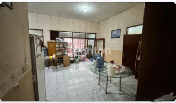 image RUMAH 1 LT JALAN UTAMA KOMPLEK TAMAN MUTIARA CIMAHI (1)