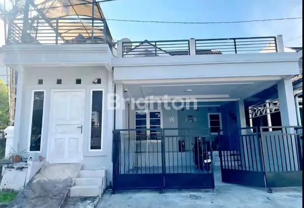 image DIJUAL RUMAH BAGUS 2 LANTAI SIAP HUNI BALIKPAPAN BARU (1)