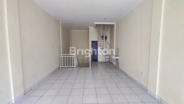 image RUKO 3 LANTAI SIAP PAKAI DI KAWASAN BANJAR WIJAYA (4)