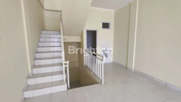 image RUKO 3 LANTAI SIAP PAKAI DI KAWASAN BANJAR WIJAYA (8)