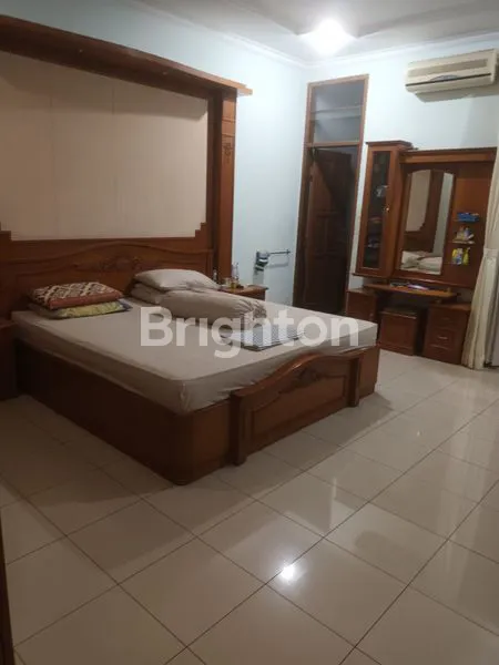 image RUMAH 2 LANTAI FURNISHED DI PASADENA RESIDANCE LUAS 300M² ADA 5 KAMAR TIDUR (4)