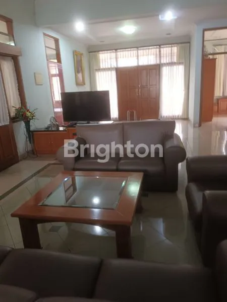 image RUMAH 2 LANTAI FURNISHED DI PASADENA RESIDANCE LUAS 300M² ADA 5 KAMAR TIDUR (5)