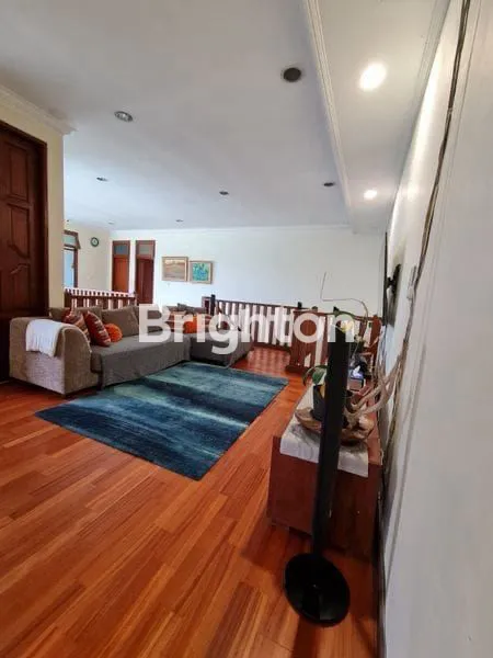 image RUMAH MEWAH ALAM SUTERA SERASA TINGGAL DI BALI (6)