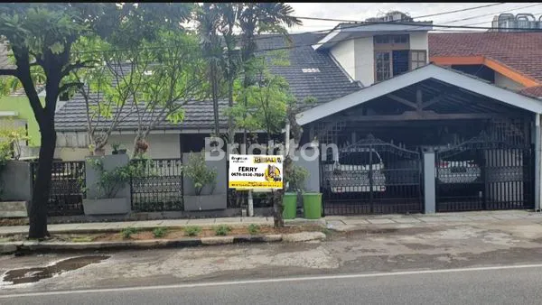 image RUMAH TINGGAL DUA LANTAI AKSES MUDAH KEMANA MANA LOKASINYA SANGAT STRATEGIS CEMPAKA PUTIH JAKARTA PUSAT (8)