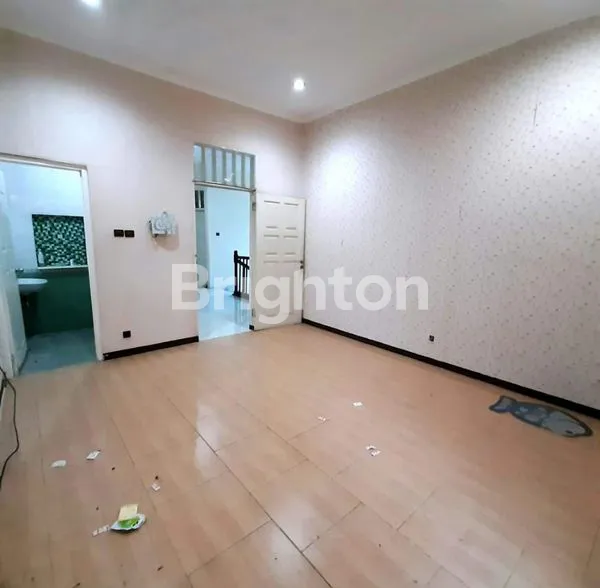 image RUMAH DI SIMPANG DARMO PERMAI SELATAN  (4)