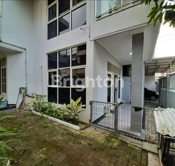 image RUMAH DI SIMPANG DARMO PERMAI SELATAN  (1)