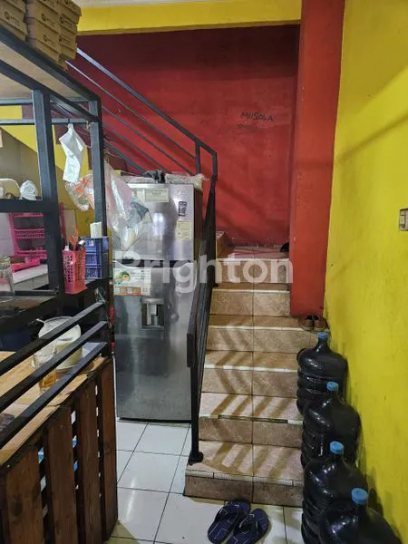 image RUKO 2 LANTAI PINGGIR JALAN RAMAI LOKASI STRATEGIS (6)