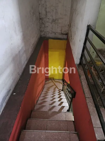 image RUKO 2 LANTAI PINGGIR JALAN RAMAI LOKASI STRATEGIS (5)