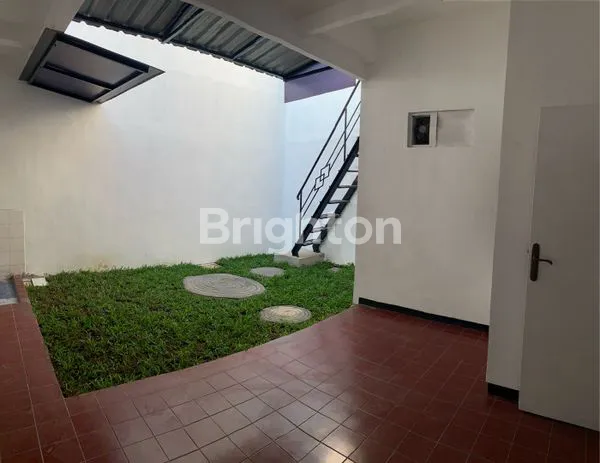 image RUMAH MEWAH CLUSTER PONDOK CHANDRA DEKAT PETRA ACITYA SHM (6)