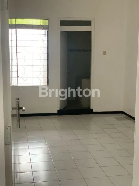 image RUMAH MEWAH CLUSTER PONDOK CHANDRA DEKAT PETRA ACITYA SHM (8)