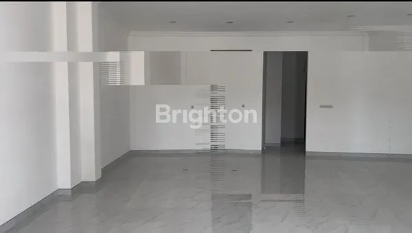 RUKO LUAS DI PROBOLINGGO